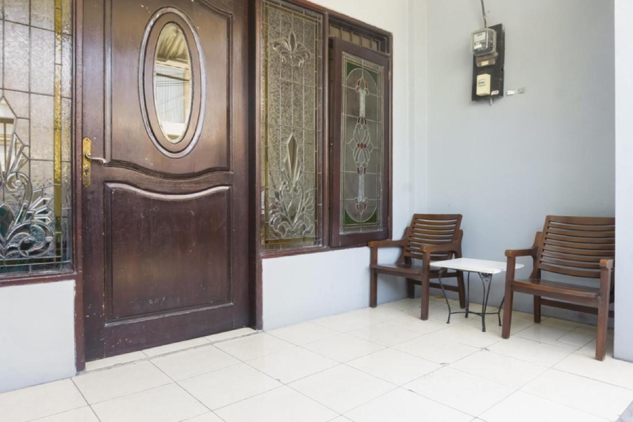 Reddoorz Near Widya Mandala University Surabaya Ngoại thất bức ảnh