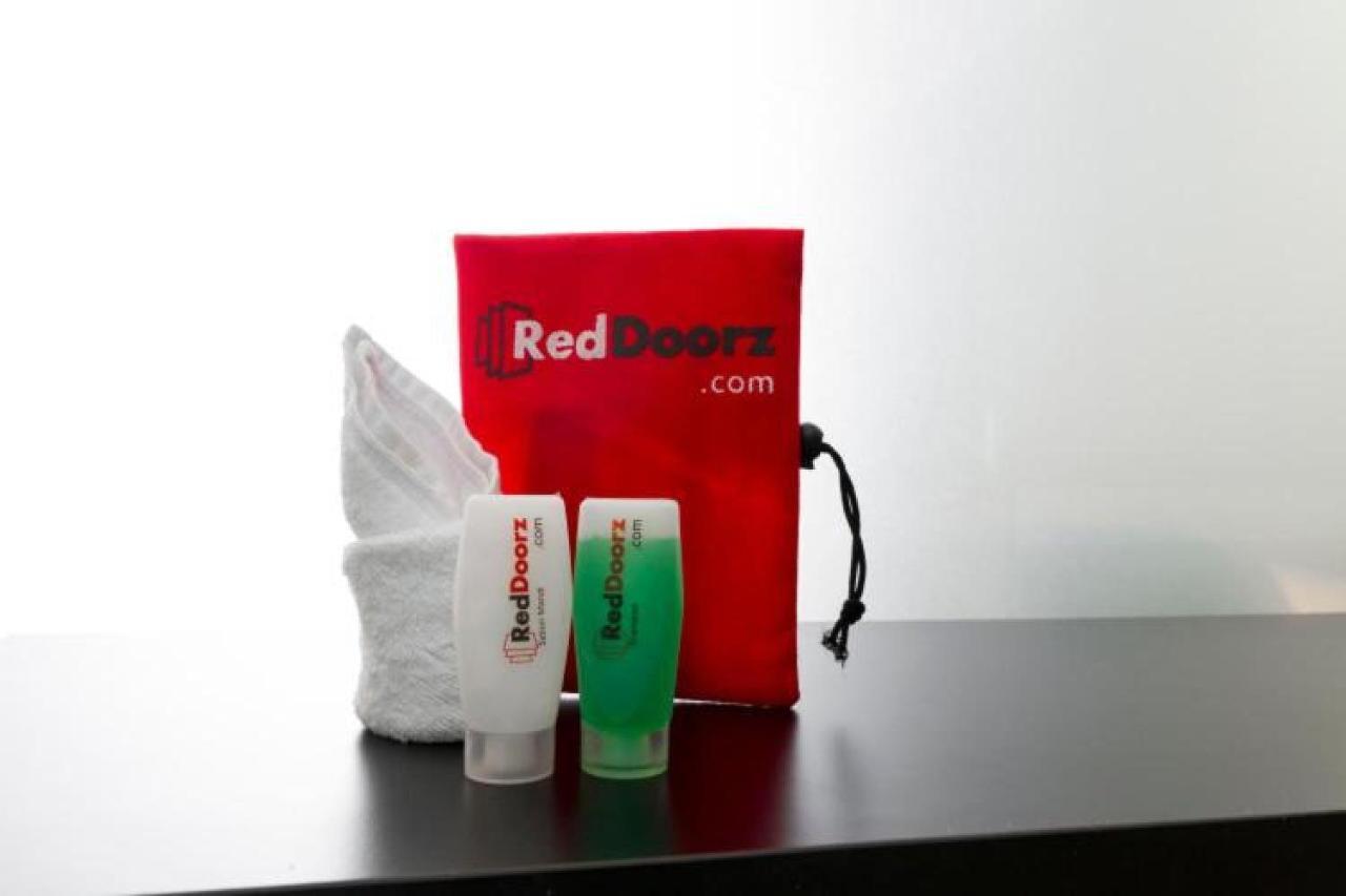 Reddoorz Near Widya Mandala University Surabaya Ngoại thất bức ảnh