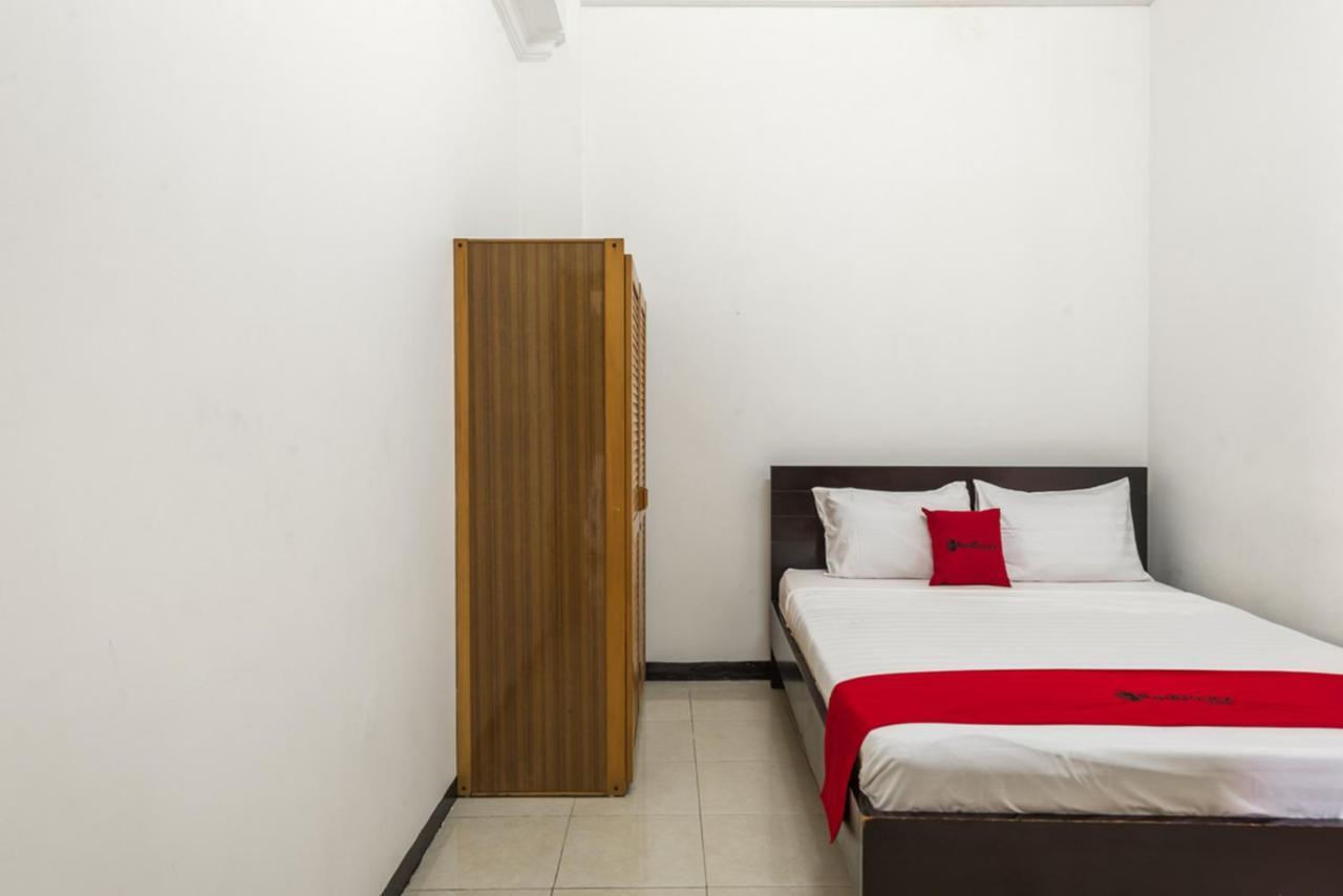 Reddoorz Near Widya Mandala University Surabaya Ngoại thất bức ảnh