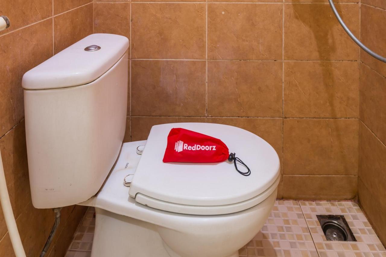 Reddoorz Near Widya Mandala University Surabaya Ngoại thất bức ảnh